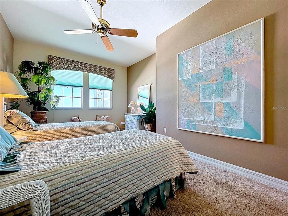 На продажу: $489,900 (3 спален, 2 ванн, 1420 Квадратных фут)