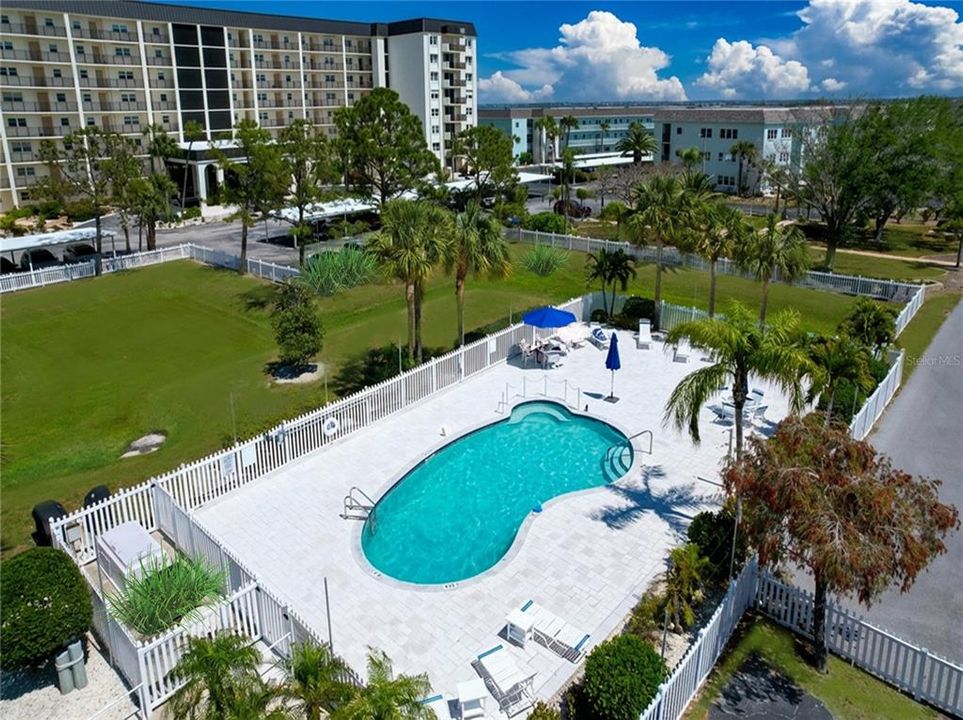 На продажу: $489,900 (3 спален, 2 ванн, 1420 Квадратных фут)