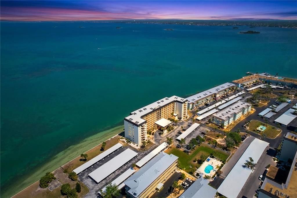 На продажу: $489,900 (3 спален, 2 ванн, 1420 Квадратных фут)