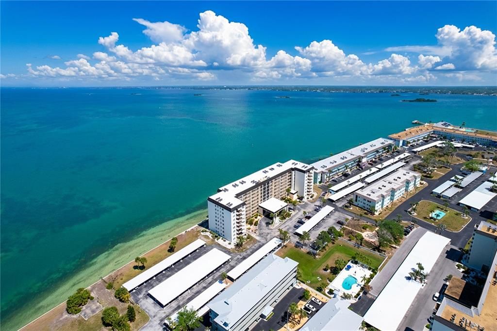 На продажу: $489,900 (3 спален, 2 ванн, 1420 Квадратных фут)