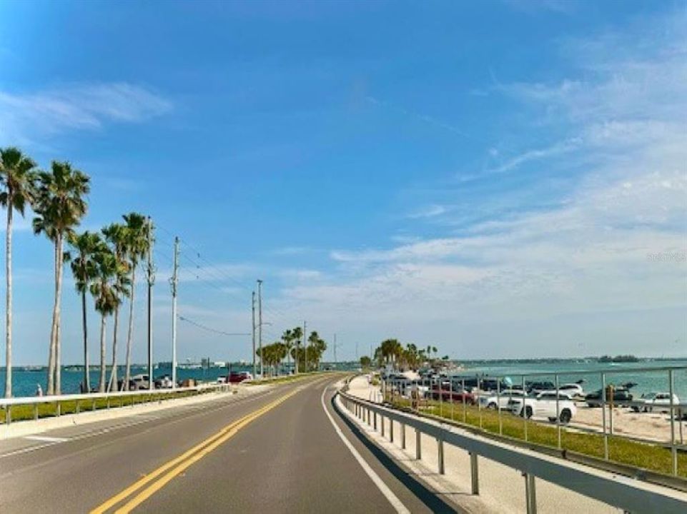 На продажу: $489,900 (3 спален, 2 ванн, 1420 Квадратных фут)