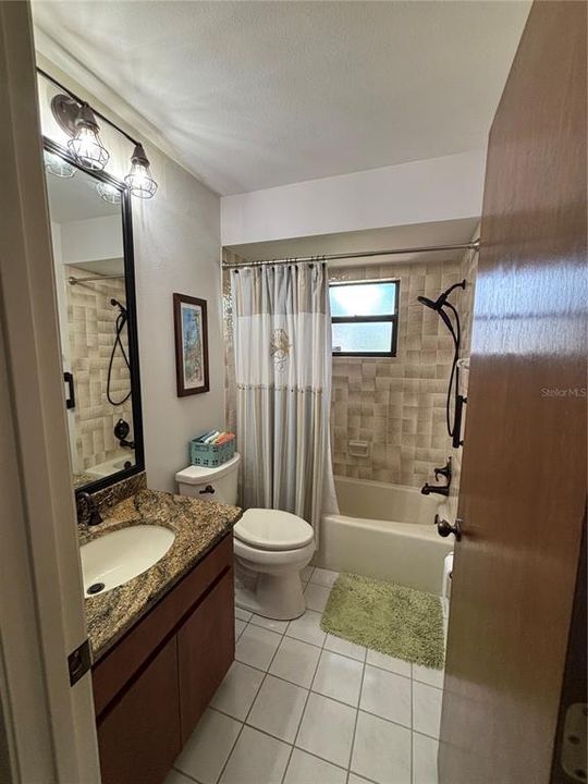 For Rent: $2,200 (2 beds, 2 baths, 934 Square Feet)