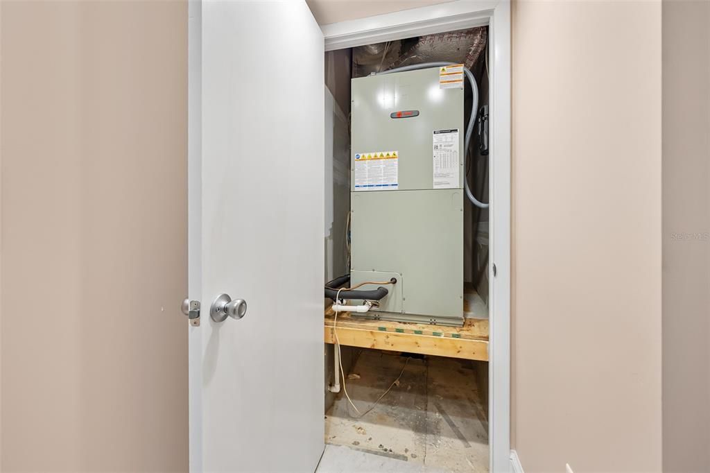 En Venta: $1,350,000 (0 camas, 0 baños, 5650 Pies cuadrados)