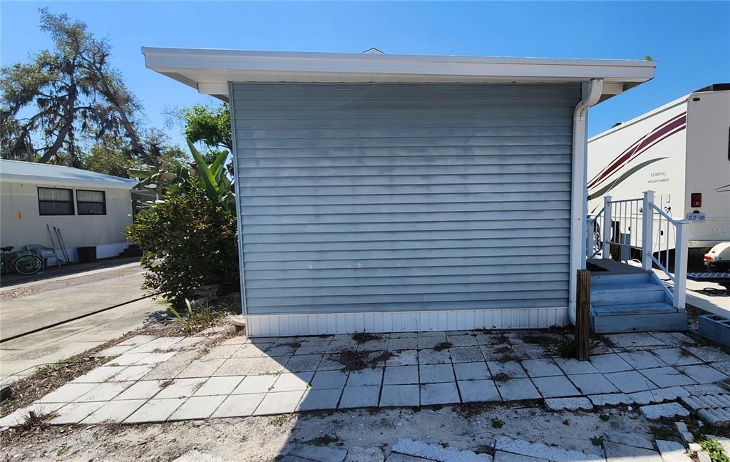 На продажу: $115,000 (1 спален, 1 ванн, 630 Квадратных фут)