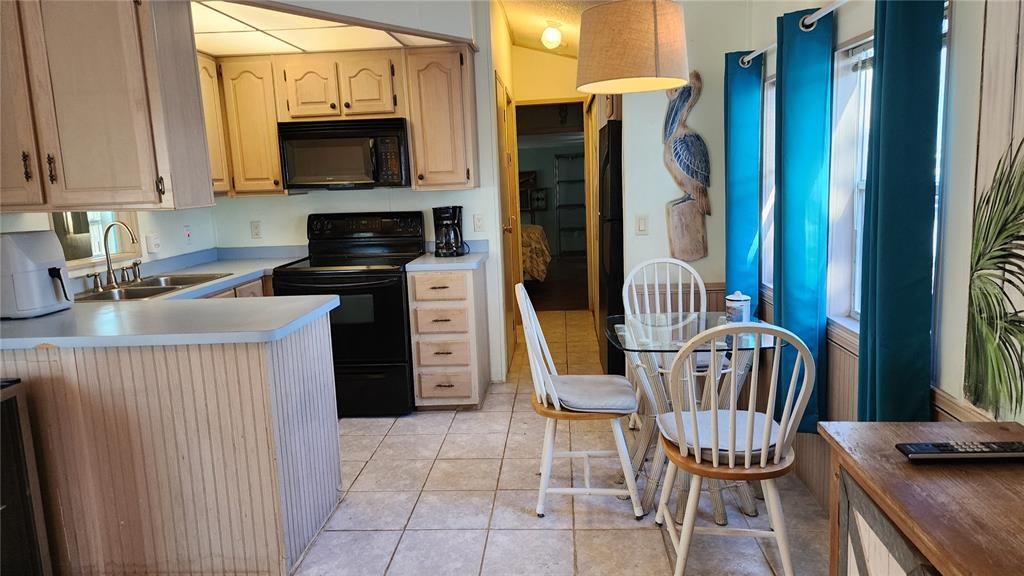 На продажу: $115,000 (1 спален, 1 ванн, 630 Квадратных фут)