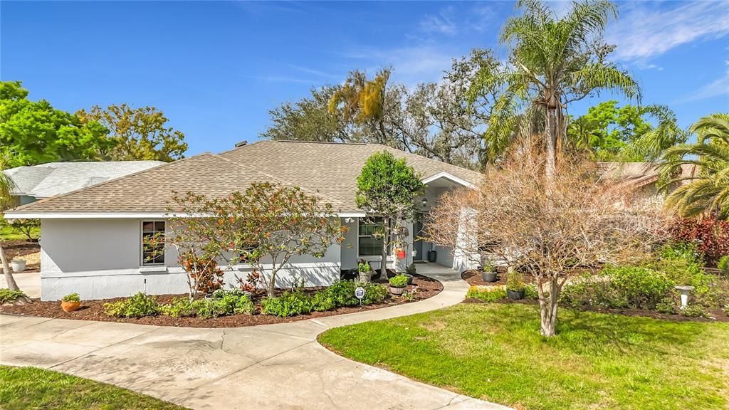 Active With Contract: $574,900 (4 beds, 2 baths, 2474 Square Feet)
