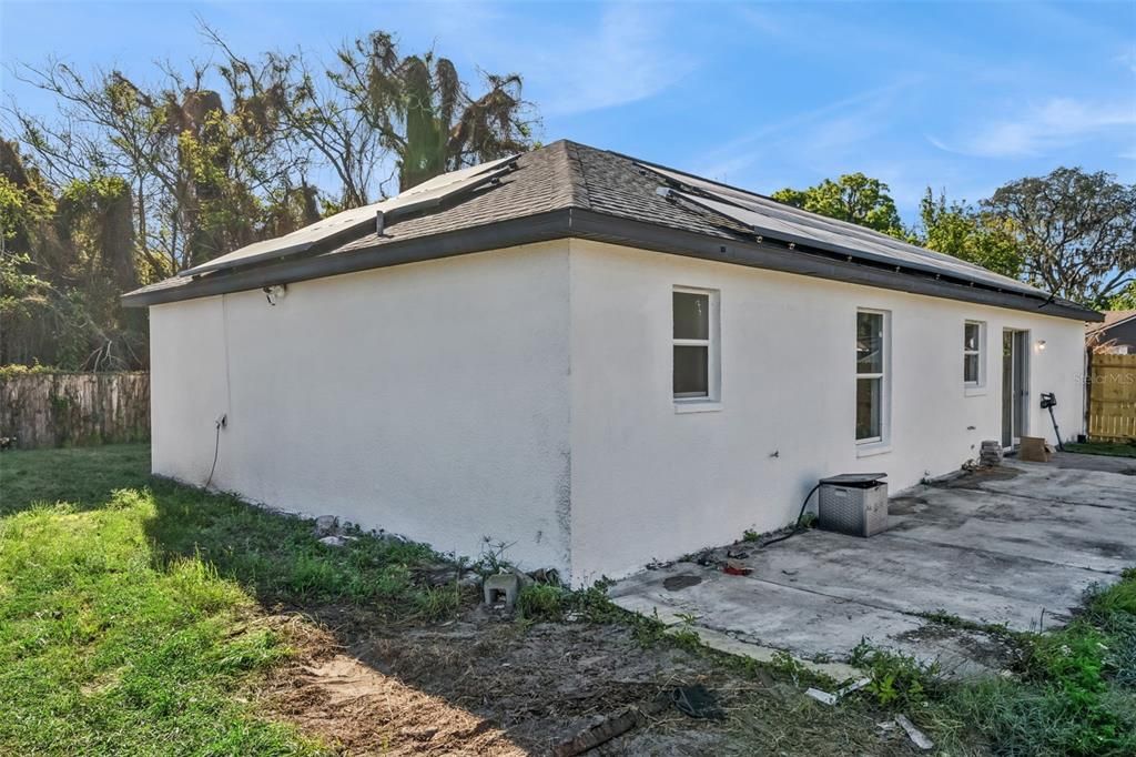 Activo con contrato: $285,000 (3 camas, 3 baños, 1186 Pies cuadrados)