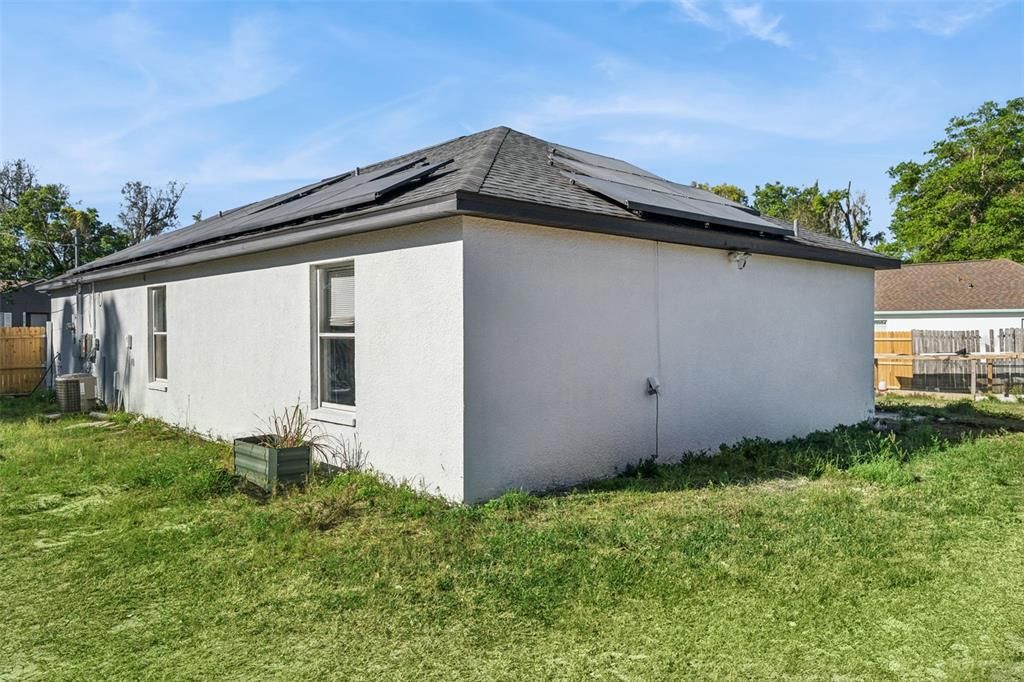 Activo con contrato: $285,000 (3 camas, 3 baños, 1186 Pies cuadrados)