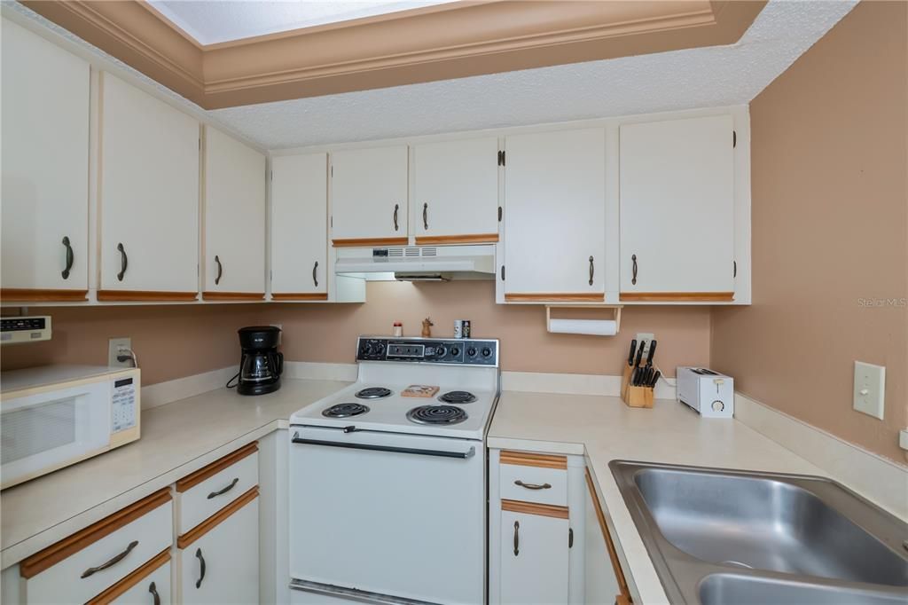 На продажу: $119,900 (1 спален, 1 ванн, 689 Квадратных фут)