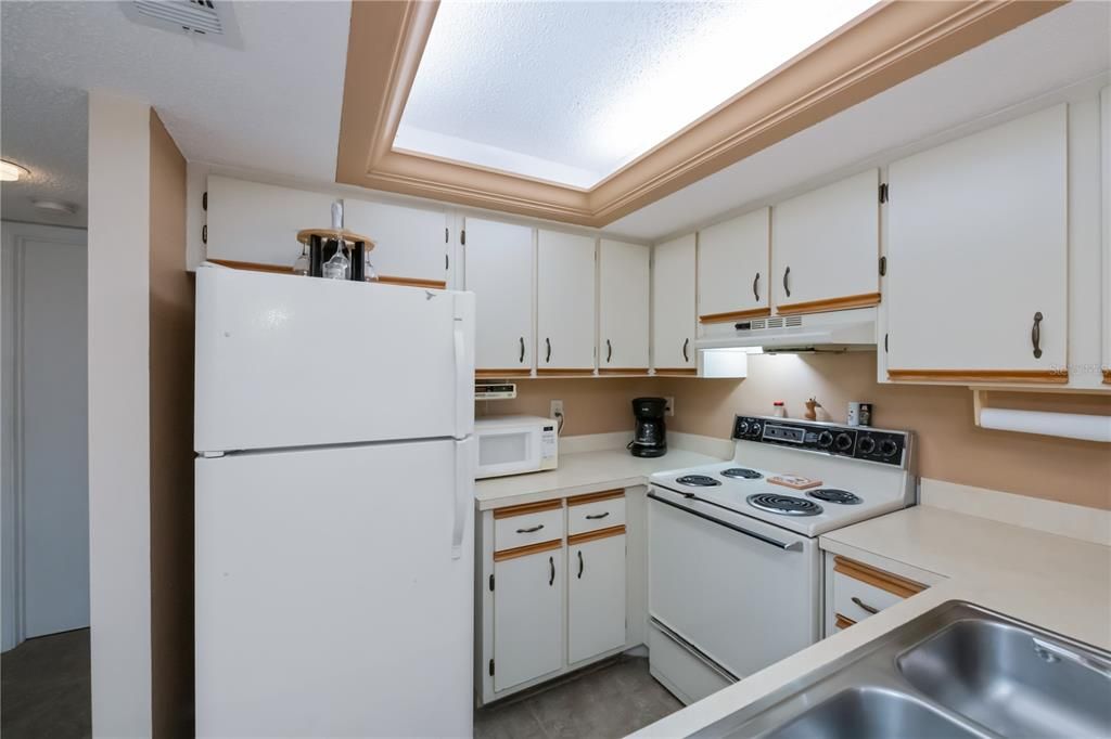 На продажу: $119,900 (1 спален, 1 ванн, 689 Квадратных фут)