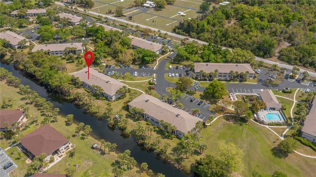 Active With Contract: $139,900 (2 beds, 2 baths, 899 Square Feet)