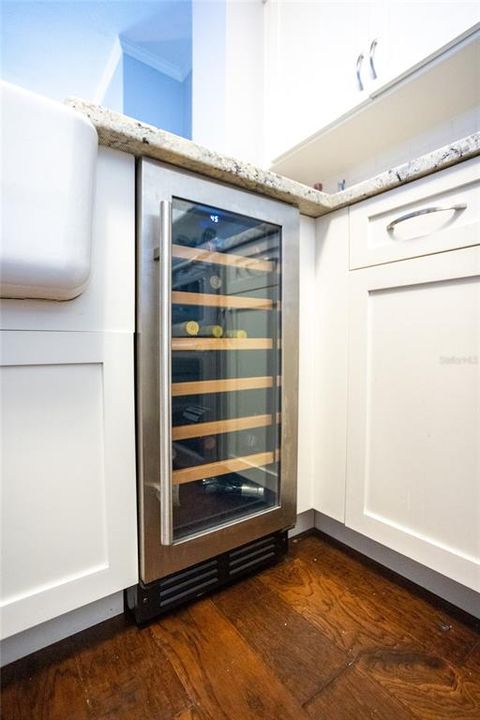 Active With Contract: $3,900 (2 beds, 2 baths, 1128 Square Feet)