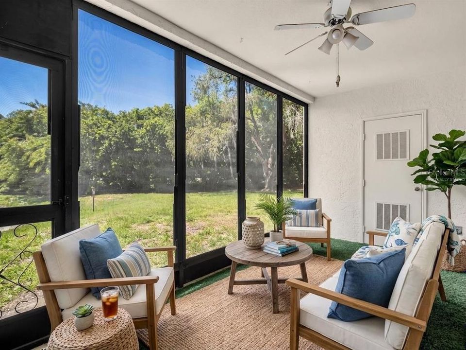 En Venta: $279,000 (3 camas, 2 baños, 1500 Pies cuadrados)