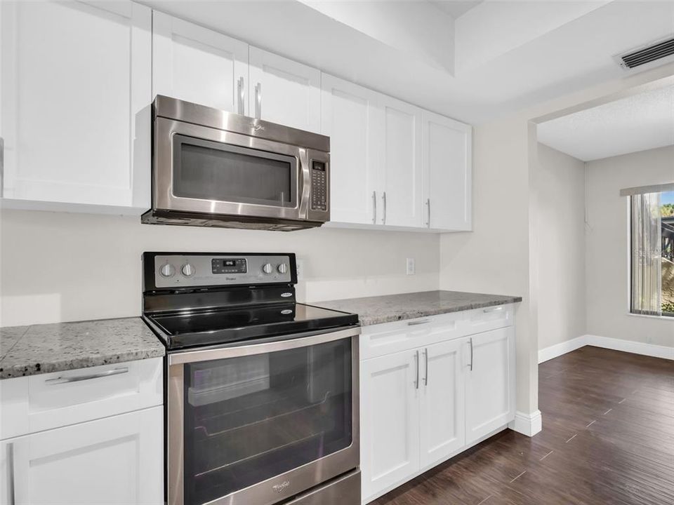 En Venta: $279,000 (3 camas, 2 baños, 1500 Pies cuadrados)