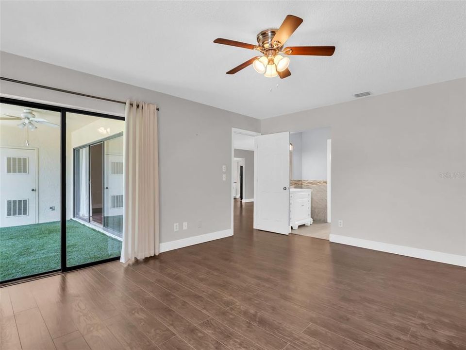 En Venta: $279,000 (3 camas, 2 baños, 1500 Pies cuadrados)