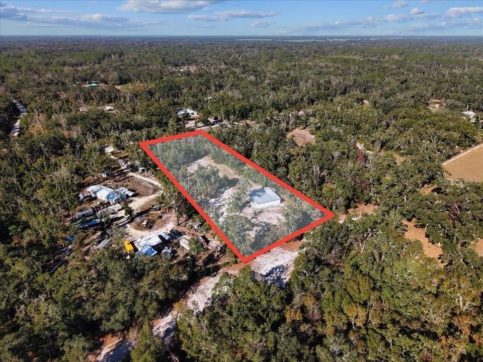 En Venta: $59,900 (2.49 acres)