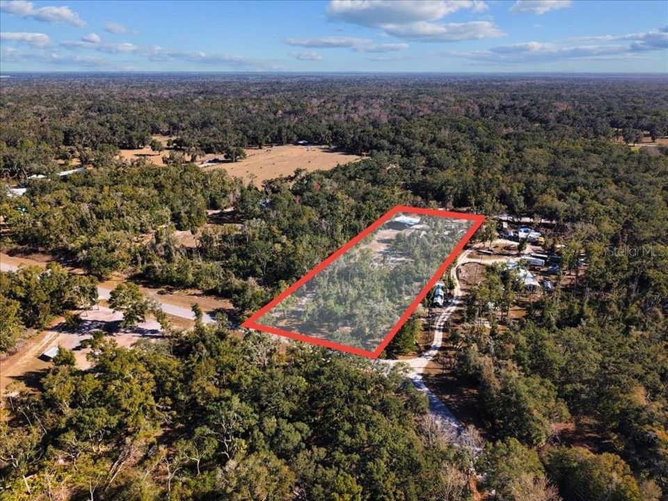 En Venta: $59,900 (2.49 acres)