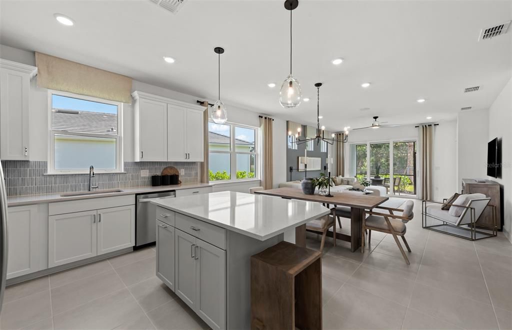 Active With Contract: $415,000 (2 beds, 2 baths, 1576 Square Feet)