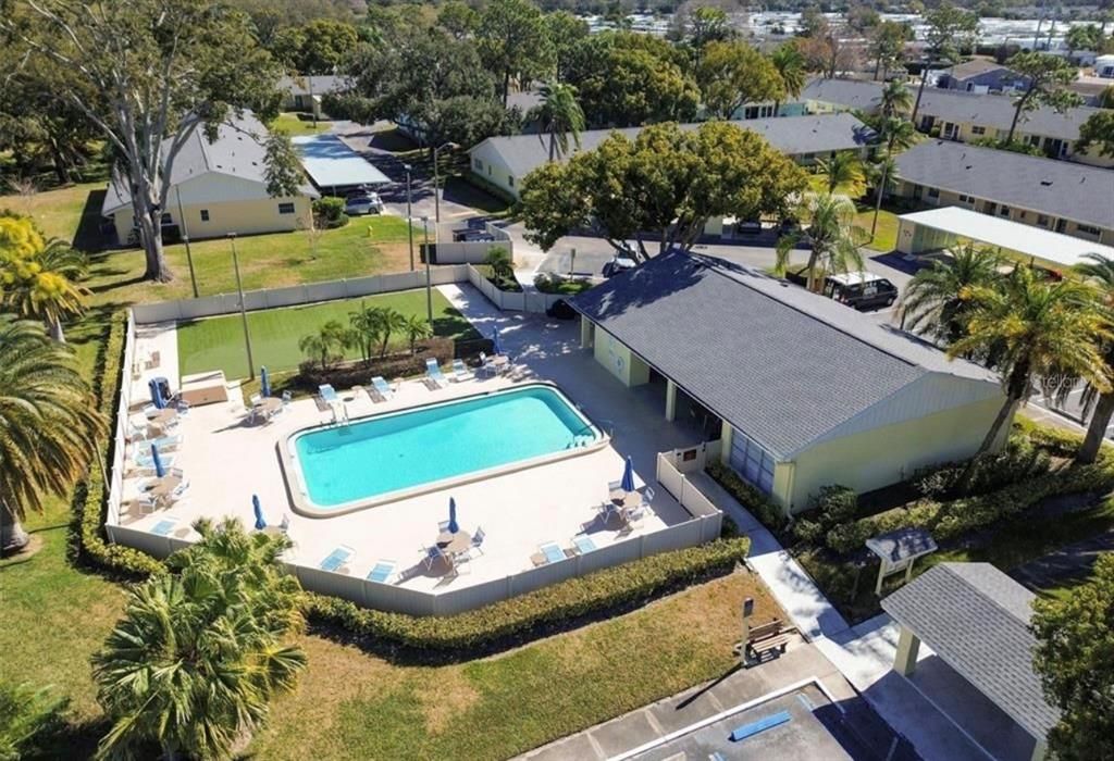 На продажу: $240,000 (2 спален, 2 ванн, 935 Квадратных фут)