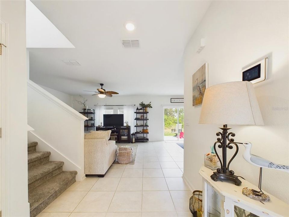 For Sale: $379,900 (4 beds, 3 baths, 2046 Square Feet)