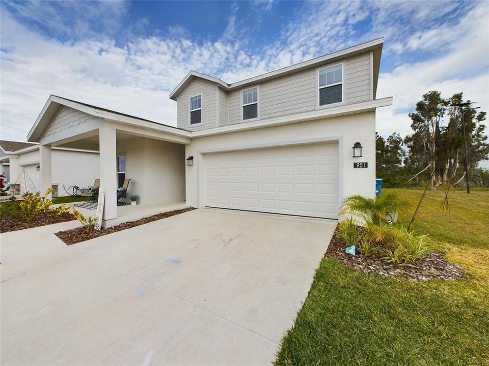For Sale: $379,900 (4 beds, 3 baths, 2046 Square Feet)