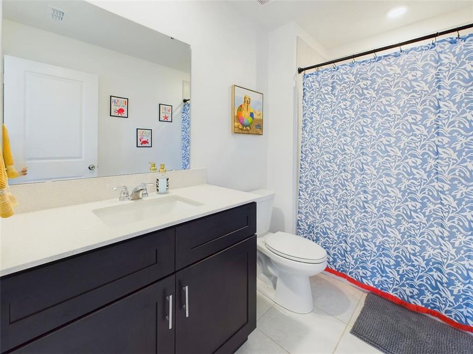 For Sale: $379,900 (4 beds, 3 baths, 2046 Square Feet)