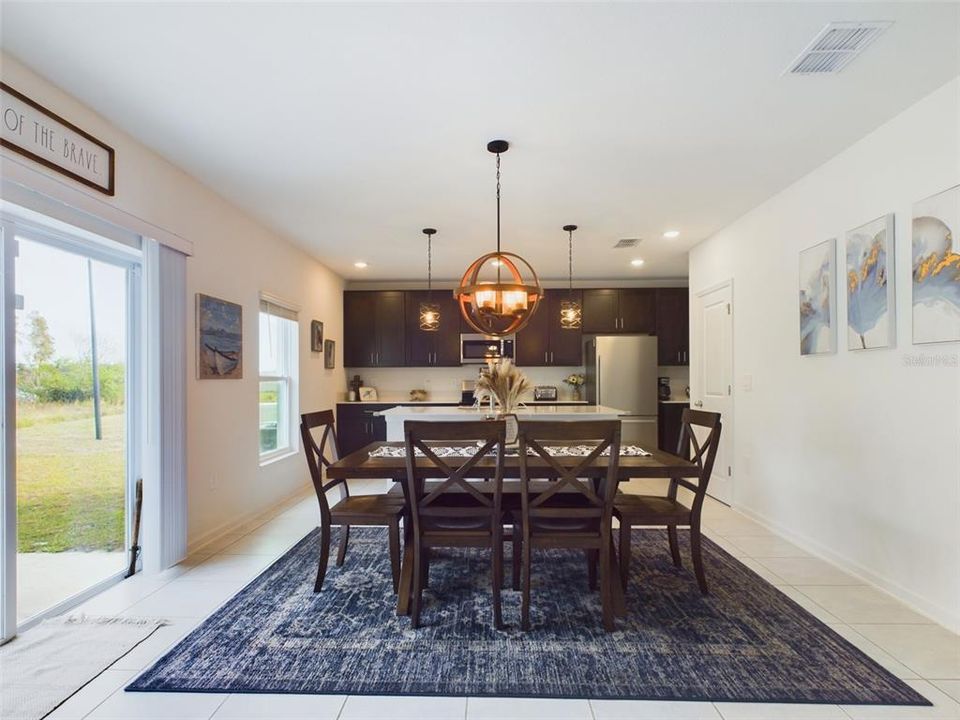 For Sale: $379,900 (4 beds, 3 baths, 2046 Square Feet)