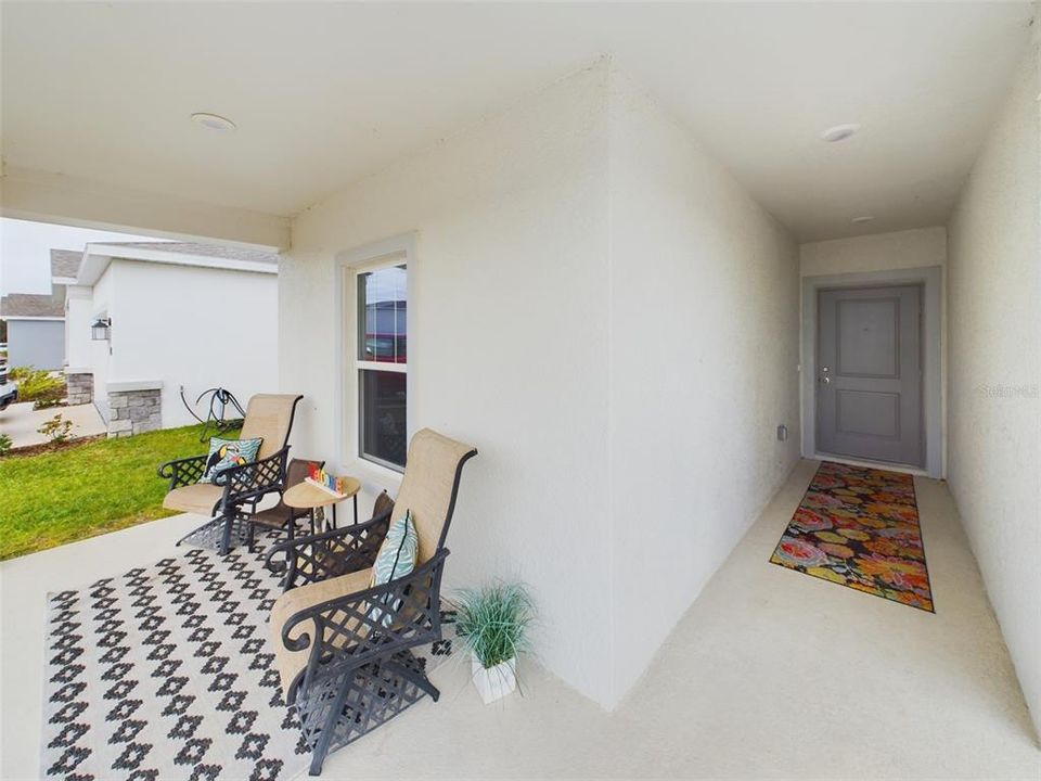 For Sale: $379,900 (4 beds, 3 baths, 2046 Square Feet)