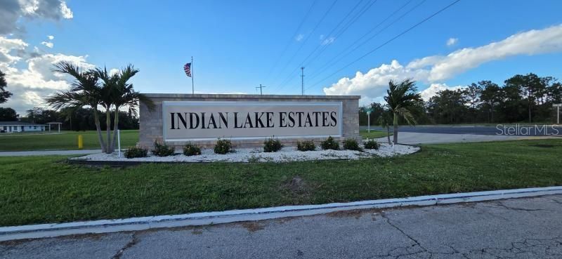 En Venta: $17,990 (0.50 acres)