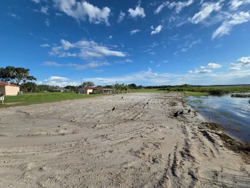 En Venta: $17,990 (0.50 acres)