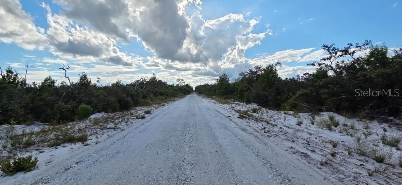 En Venta: $17,990 (0.50 acres)