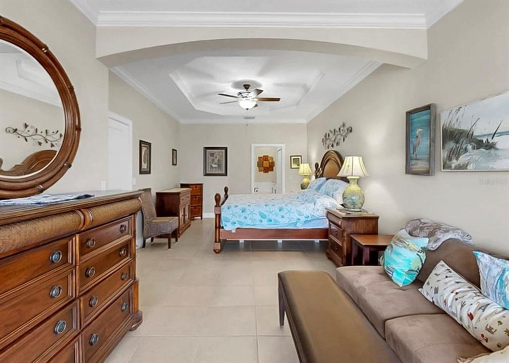 En Venta: $384,000 (3 camas, 2 baños, 1828 Pies cuadrados)