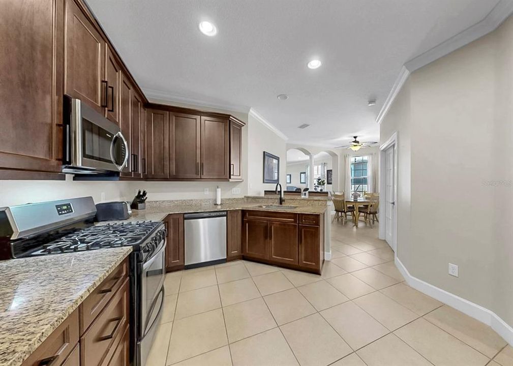 En Venta: $384,000 (3 camas, 2 baños, 1828 Pies cuadrados)