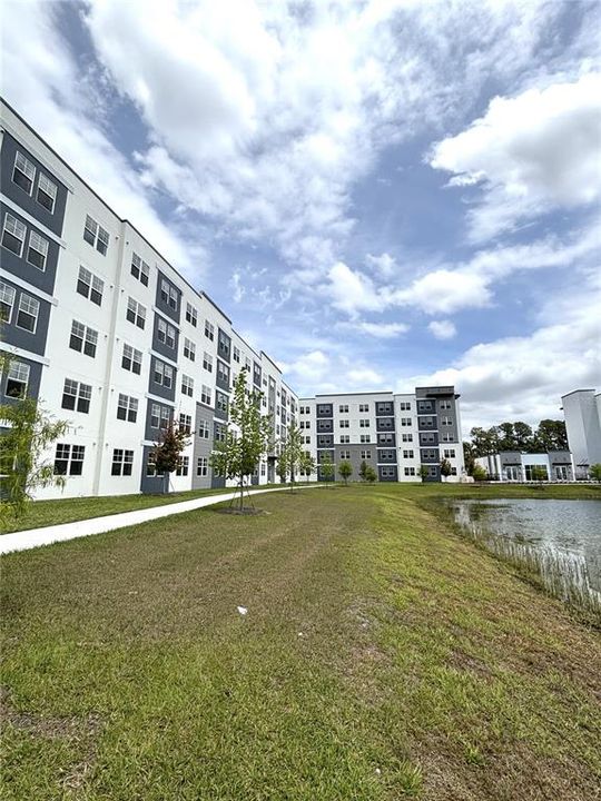 For Rent: $1,490 (1 beds, 1 baths, 750 Square Feet)