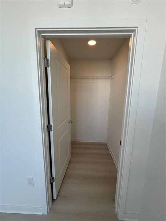 For Rent: $1,490 (1 beds, 1 baths, 750 Square Feet)