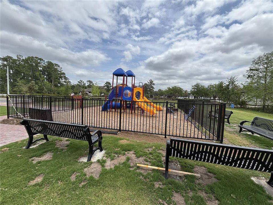 For Rent: $1,490 (1 beds, 1 baths, 750 Square Feet)