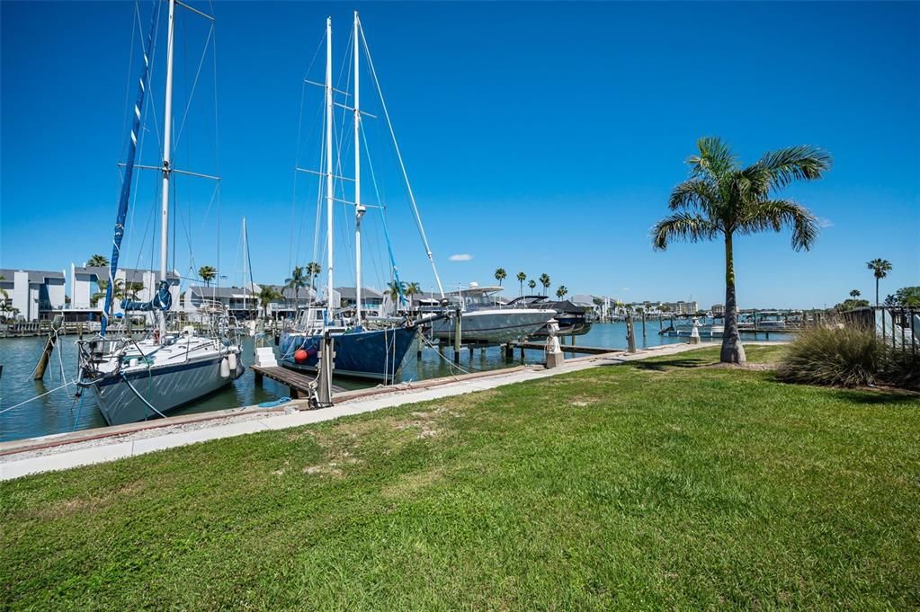 En Venta: $1,150,000 (3 camas, 3 baños, 1727 Pies cuadrados)