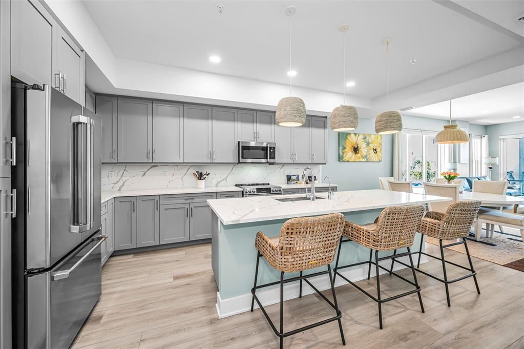 En Venta: $1,150,000 (3 camas, 3 baños, 1727 Pies cuadrados)