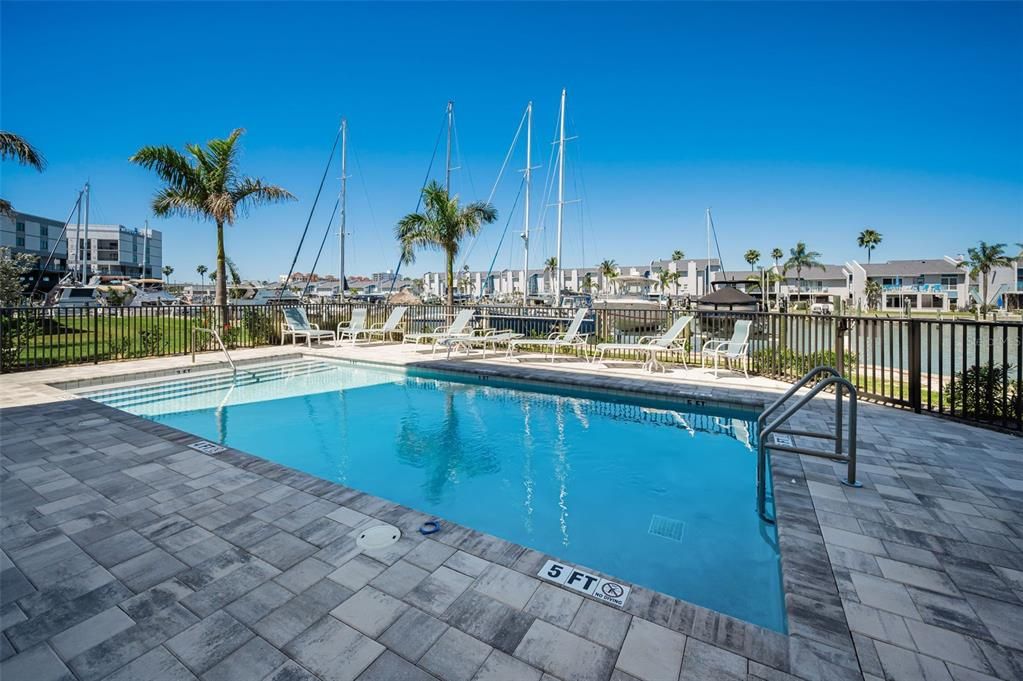 En Venta: $1,150,000 (3 camas, 3 baños, 1727 Pies cuadrados)