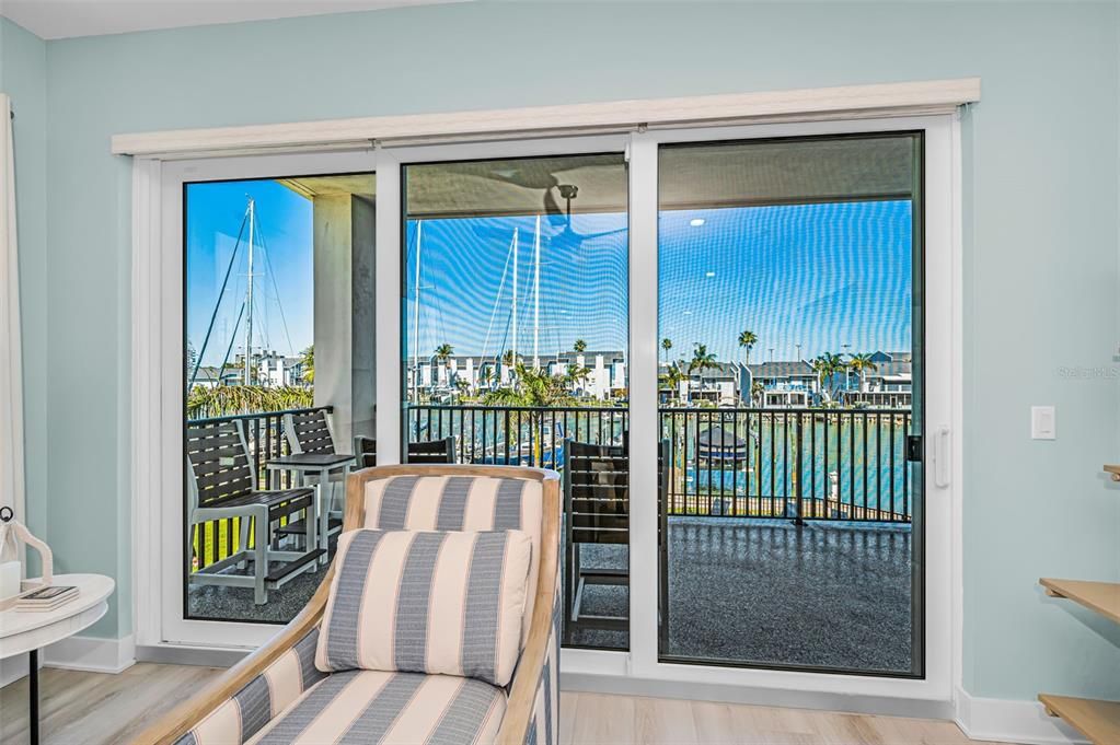 En Venta: $1,150,000 (3 camas, 3 baños, 1727 Pies cuadrados)