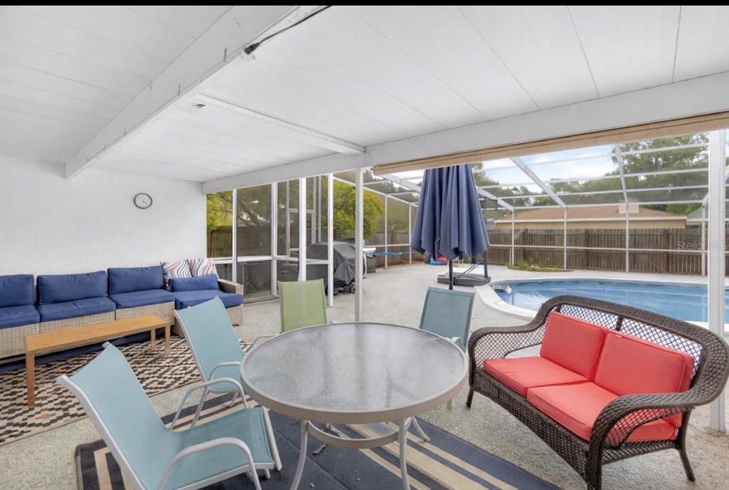 En Venta: $660,000 (5 camas, 3 baños, 3727 Pies cuadrados)