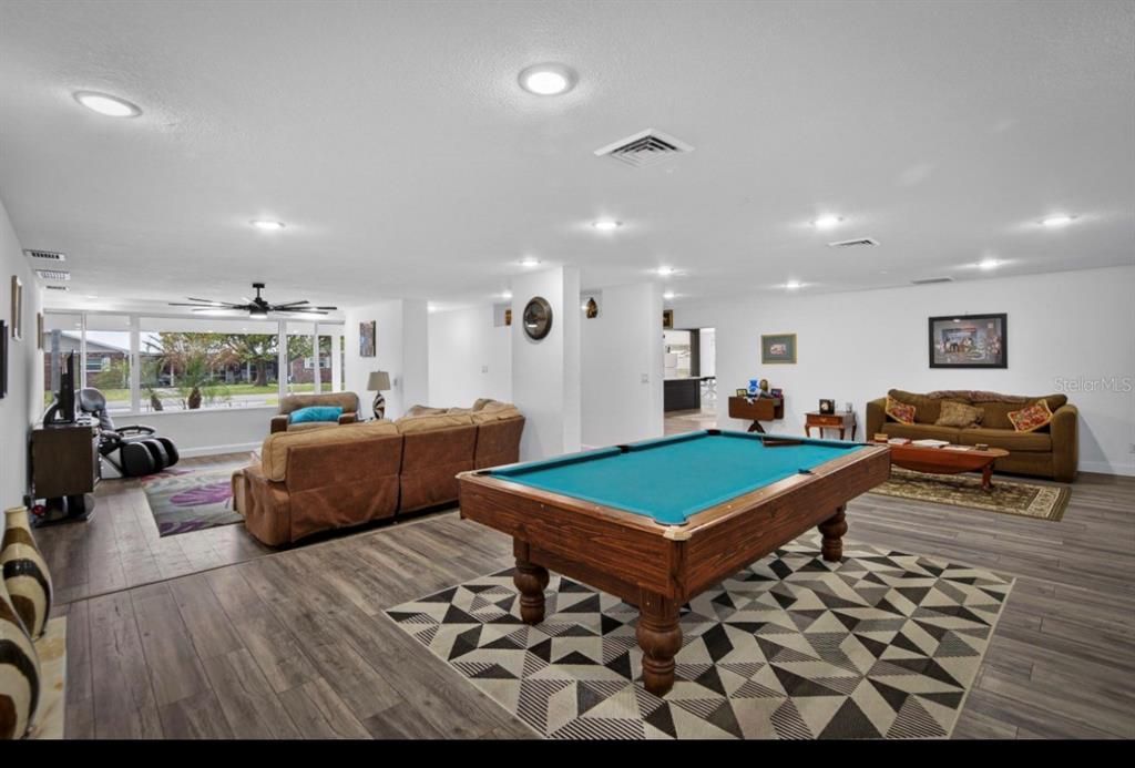 En Venta: $660,000 (5 camas, 3 baños, 3727 Pies cuadrados)