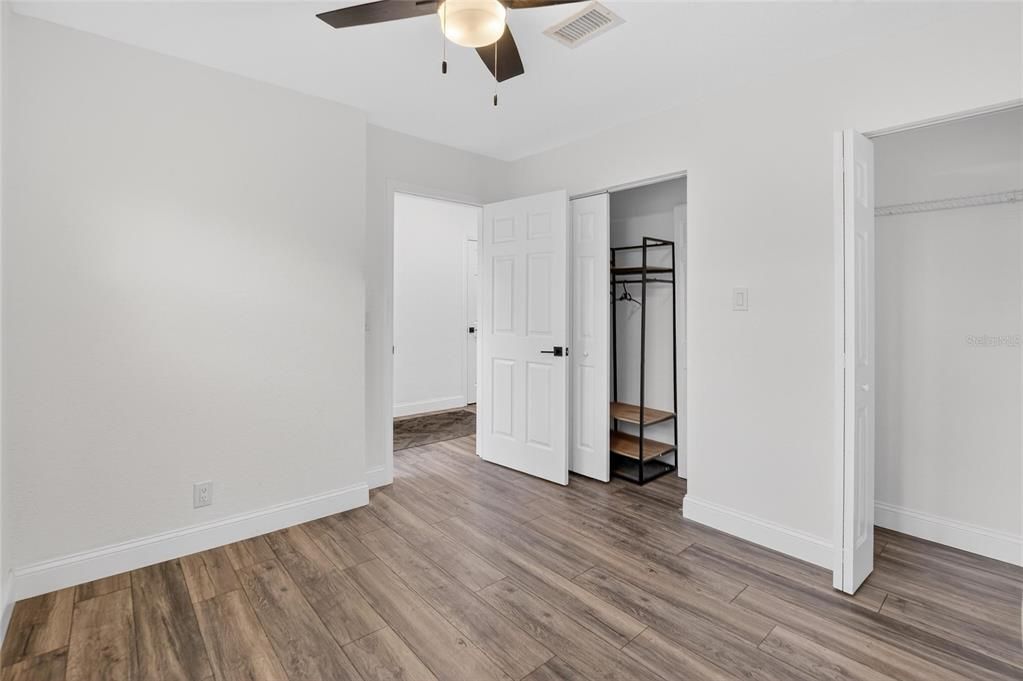 En Venta: $660,000 (5 camas, 3 baños, 3727 Pies cuadrados)