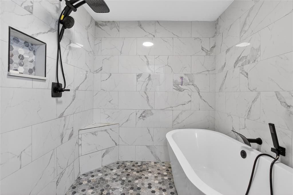 En Venta: $660,000 (5 camas, 3 baños, 3727 Pies cuadrados)