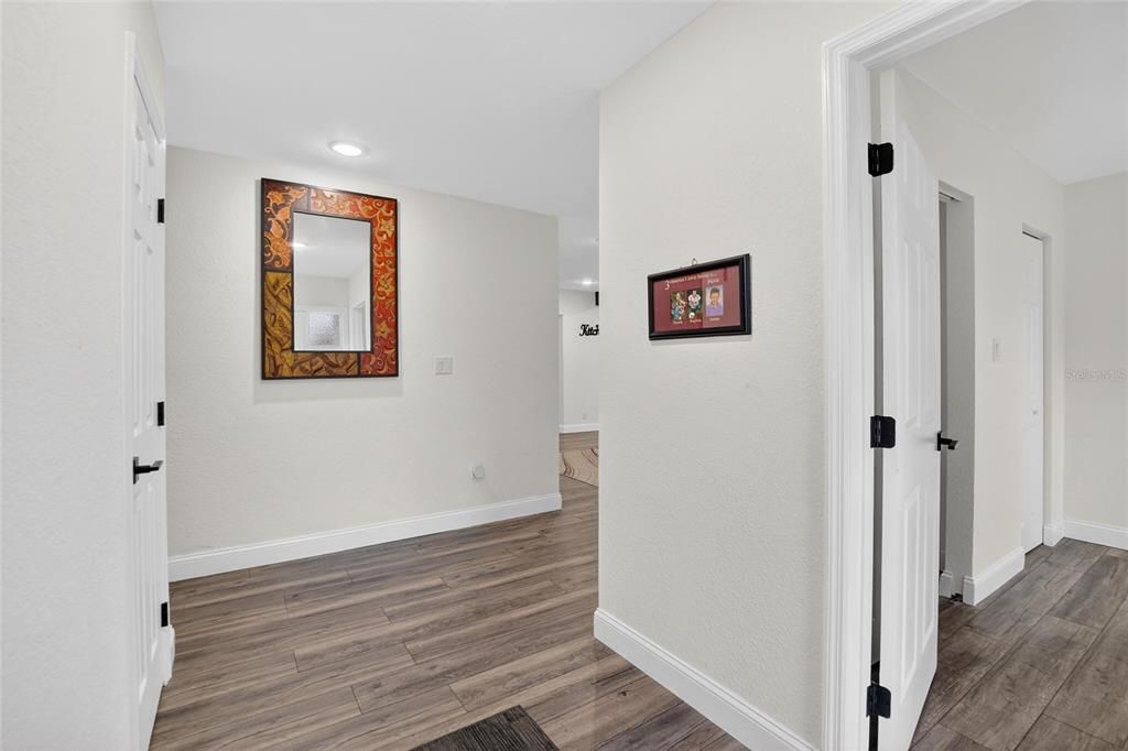 En Venta: $660,000 (5 camas, 3 baños, 3727 Pies cuadrados)