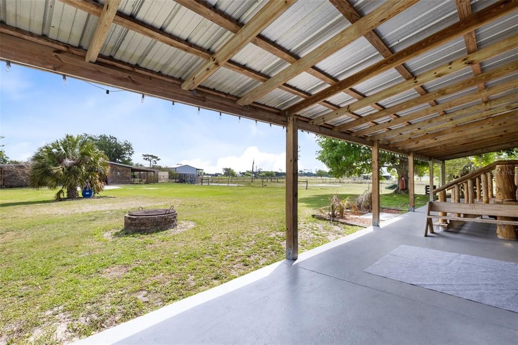 For Sale: $575,000 (4 beds, 2 baths, 1619 Square Feet)