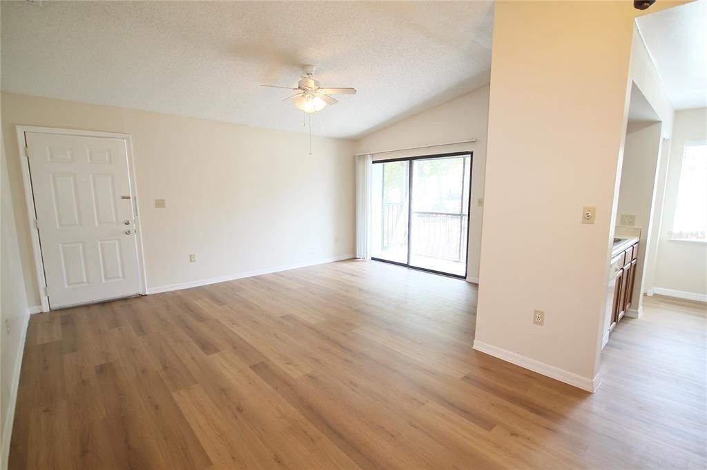 En Renta: $1,550 (2 camas, 2 baños, 1030 Pies cuadrados)