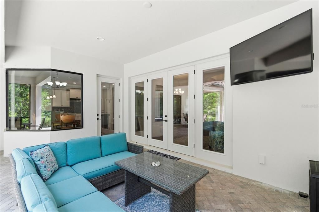 En Venta: $1,300,000 (4 camas, 3 baños, 3432 Pies cuadrados)