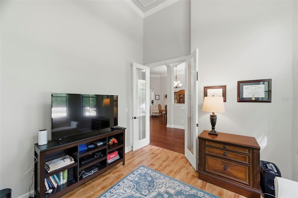 En Venta: $1,300,000 (4 camas, 3 baños, 3432 Pies cuadrados)