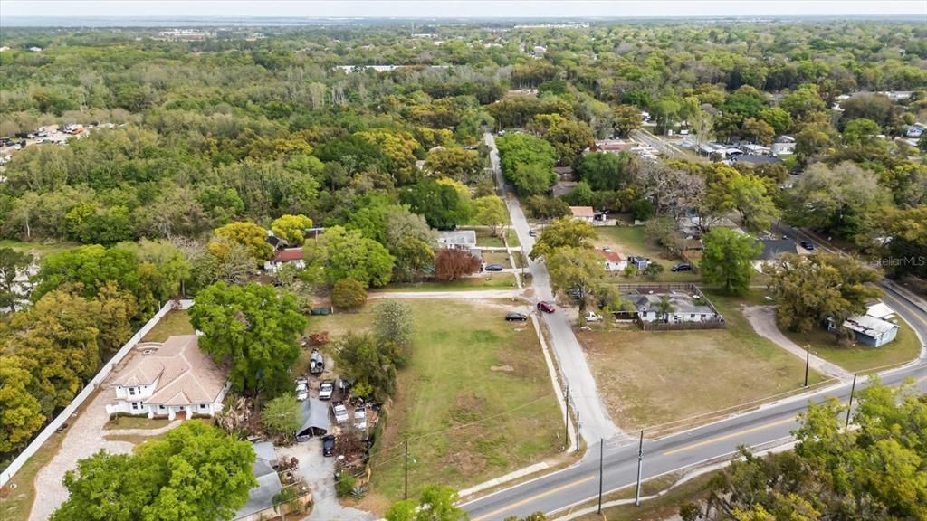 На продажу: $239,900 (0.46 acres)